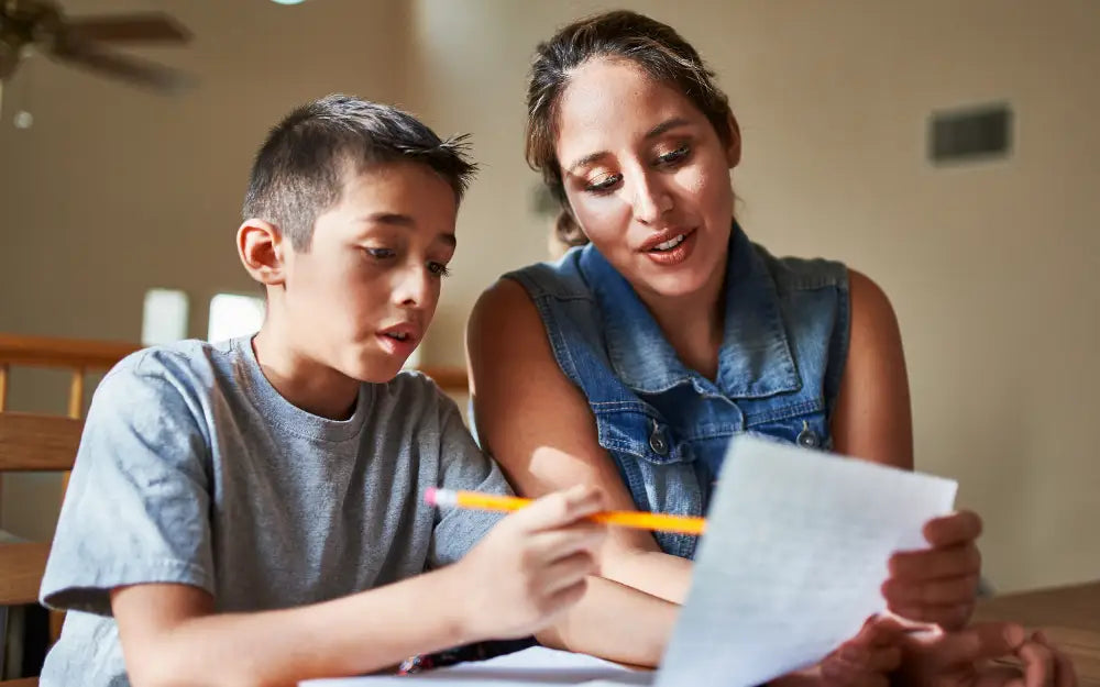 Mon enfant a peur de se tromper : comment l'aider à oser
