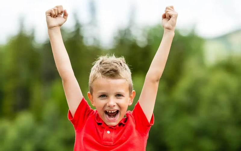 Mon enfant manque de confiance à l'école ? Le guide complet des situations les plus fréquentes